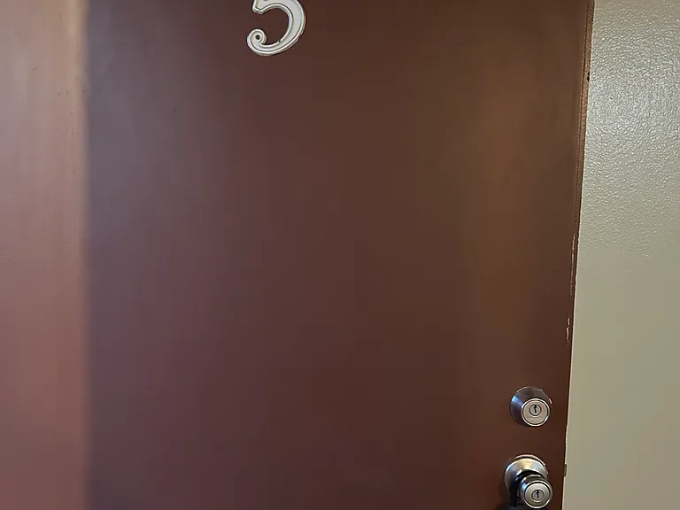 651 Karesh Ave #5 — Photo 6