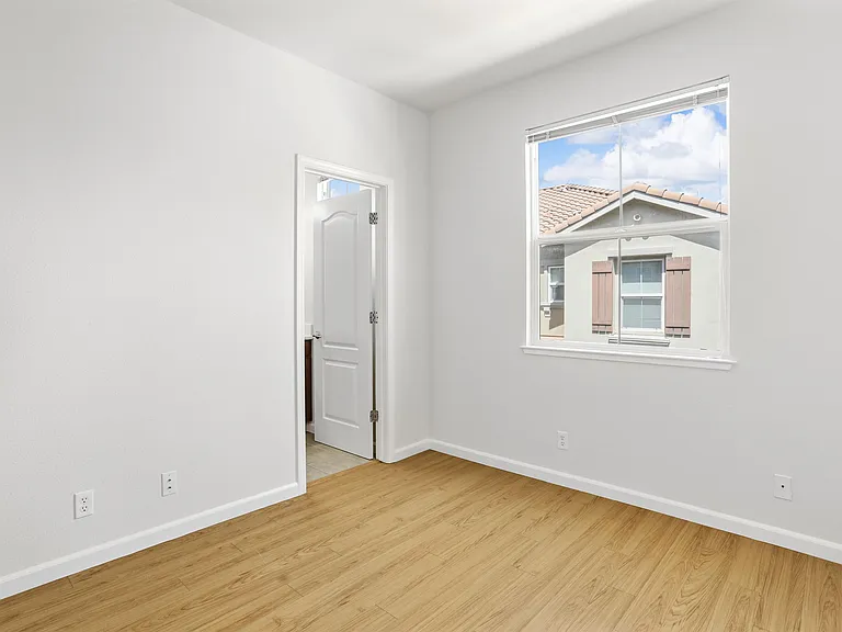 2189 Beech Cir #1 — Photo 28