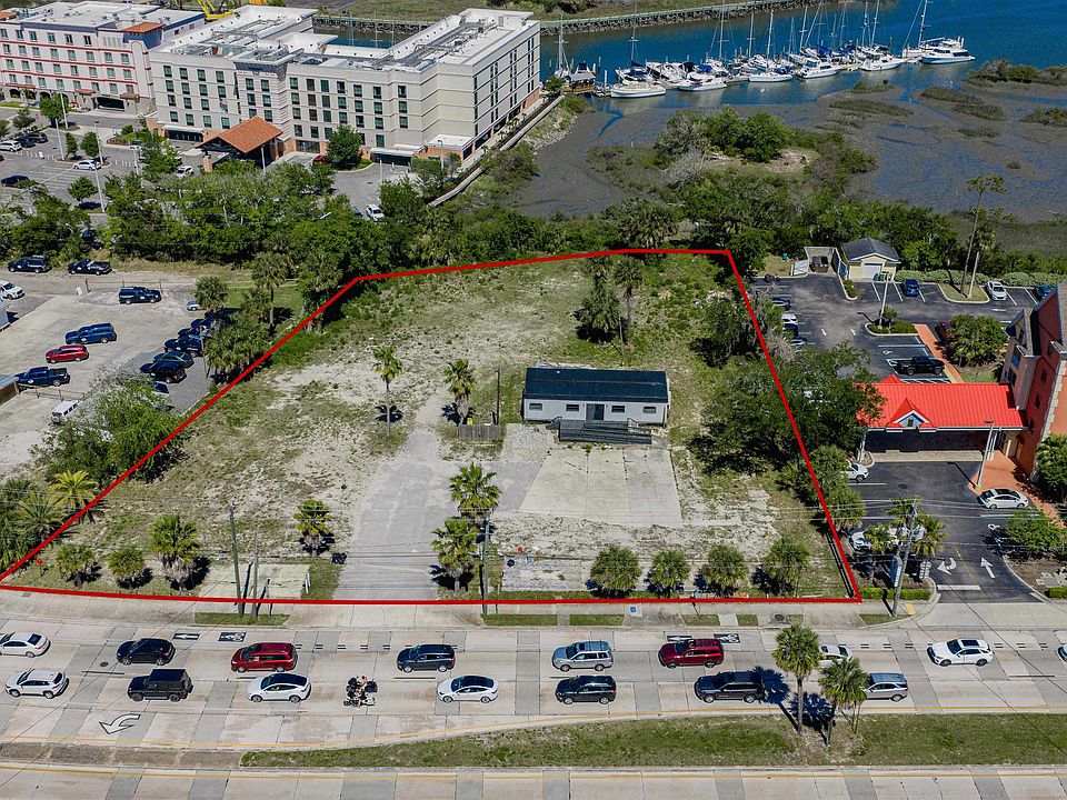1st image of 303 S Ponce De Leon Blvd