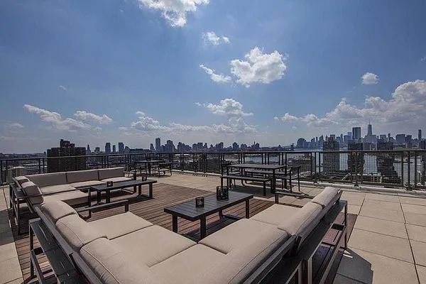 Rented by Bold Marketing | media 12