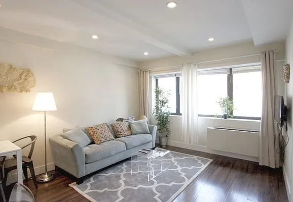 Rented by ER (DO NOT USE) | media 2