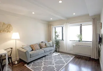 Rented by ER (DO NOT USE)