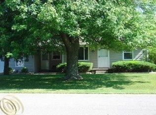 2465 Collins Ave, Shelby Township, MI 48317