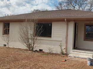 825 N Oak St, Jackson, GA 30233