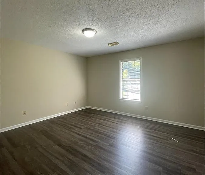 8470 Rutherford Dr — Photo 7
