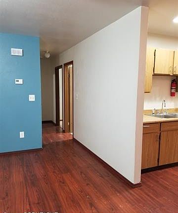 4th image of 336 Kit Blvd #A