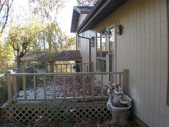 5th image of 90 Woodland Way