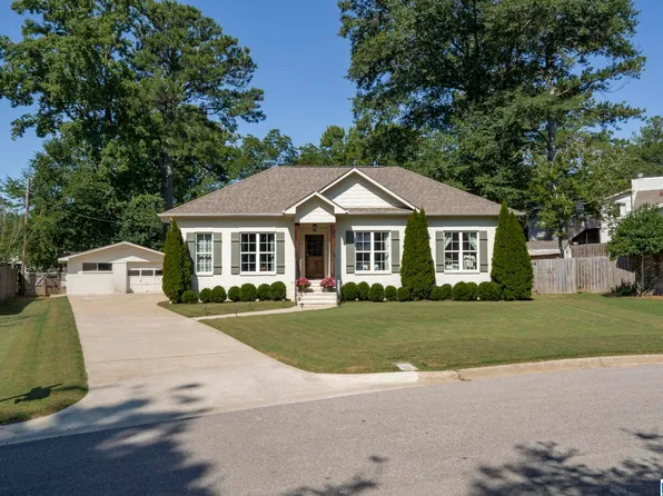 4364 Mountaindale Rd, Birmingham, AL 35213