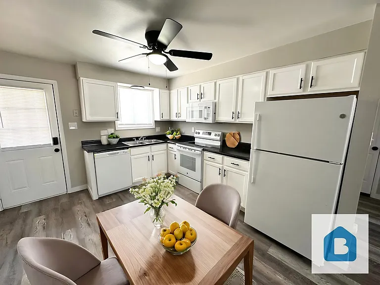 4338 N Chestnut St. — Photo 3