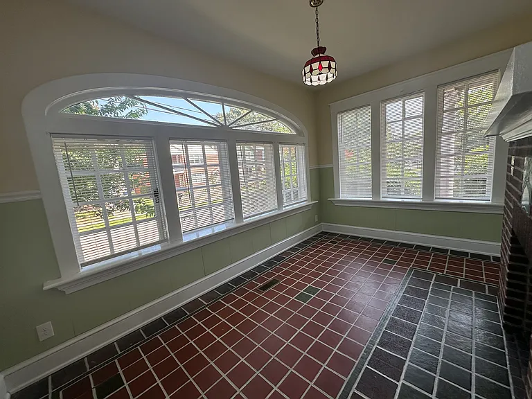 503 Rhode Island Ave — Photo 9