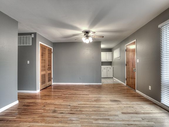 5th image of 818 Marilynn Ave