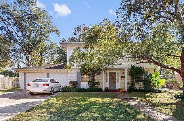 1st image of 2818 Hudson Pl