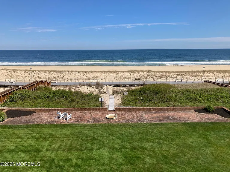 609 Ocean Ave — Photo 6