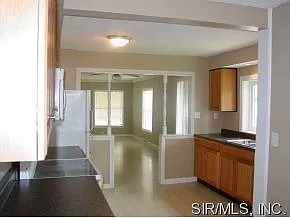 2714 Buxton Ave photo 1