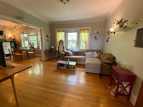 4th image of 2605 N St Louis Ave APT 3