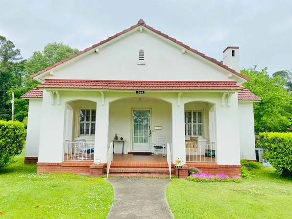 514 Wilson Dam Ave, Sheffield, AL 35660