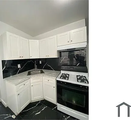 26 Mulberry St #1 — Photo 1