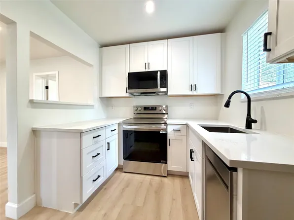 2943 NW 13th Street, Fort Lauderdale, FL 33311