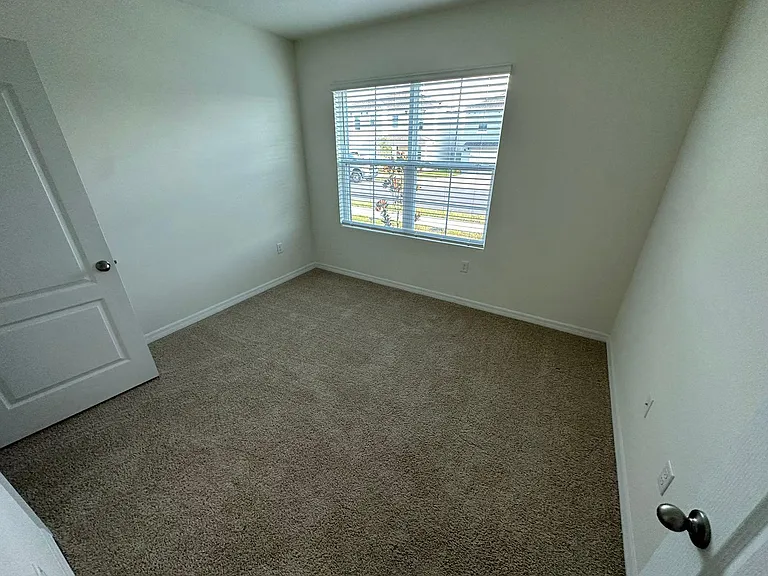 304 Sofia Ln — Photo 11
