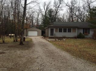 22016 Hoxeyville Rd, Wellston, MI 49689