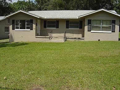 4th image of 505 SE 12th St