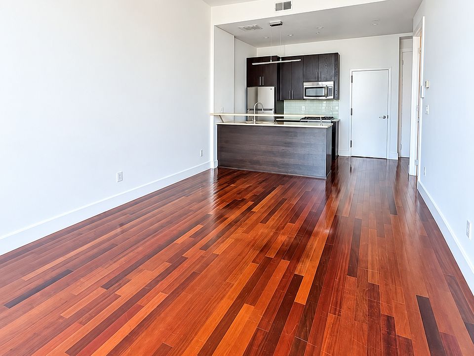 1st image of 291 Devoe St APT 3A