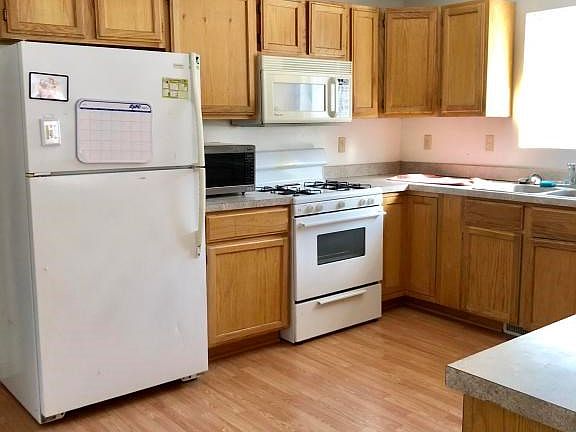 9014F0FE-6C47-476D-A3CC-E495FA144D36