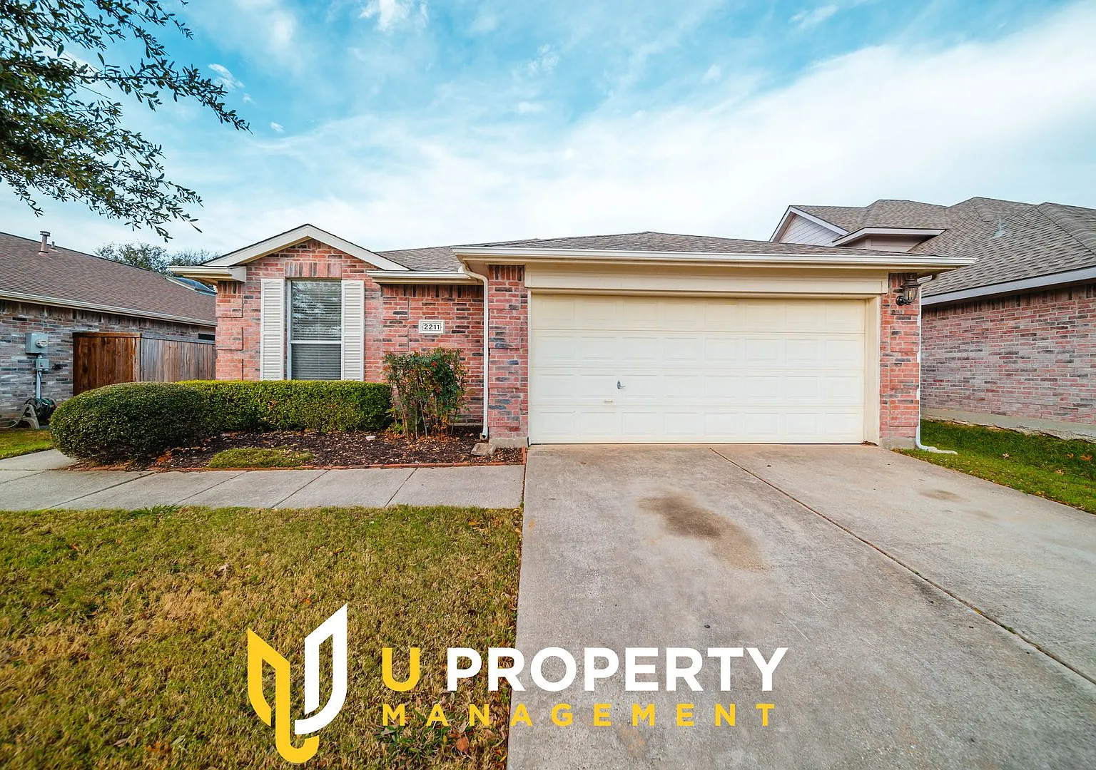 Don't miss this lovely home! — Photo 1
