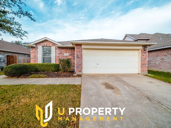 2211 Lilac Cir