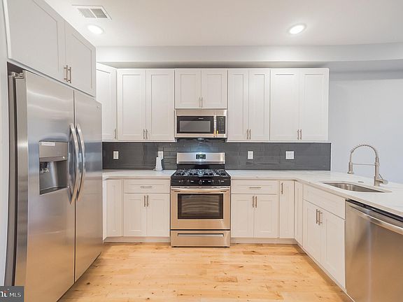 3rd image of 2129 N 8th St #1