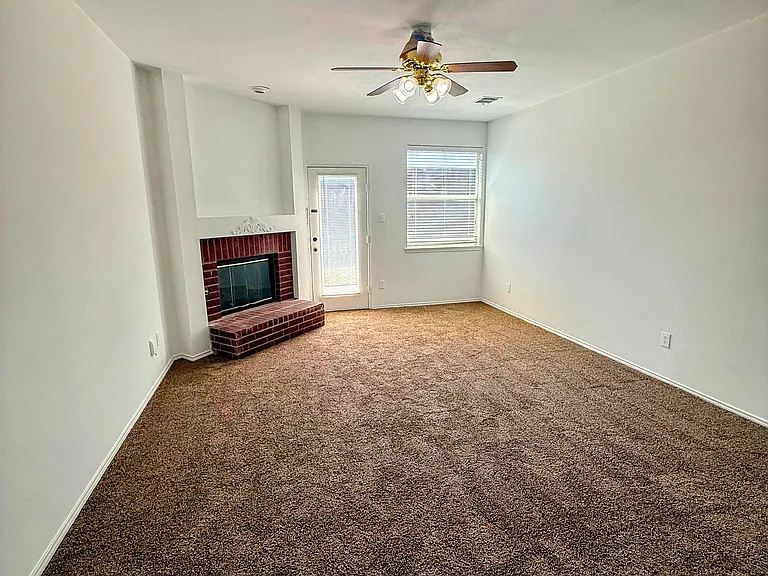 9736 Indian Canyon Dr — Photo 8