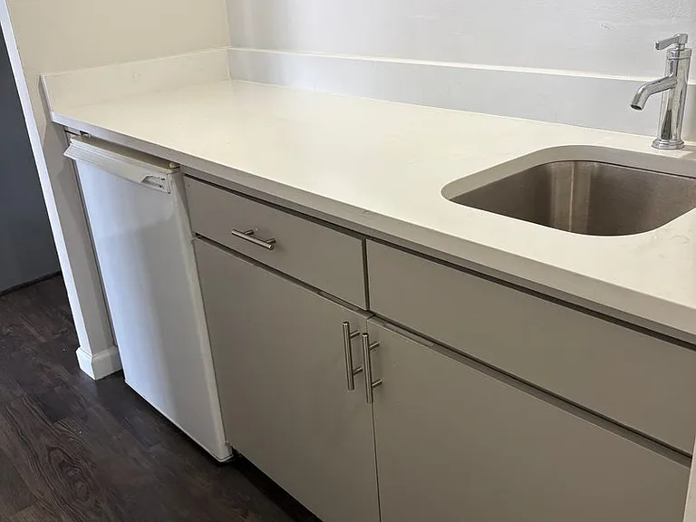 The Regency Apartments — Photo 101