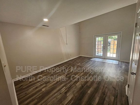 2nd image of 11020 Hunter Trail Ln