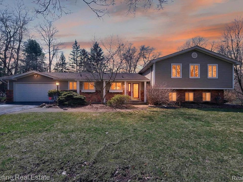 1st image of 47025 S Chigwidden Dr