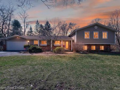 47025 S Chigwidden Dr, Northville, MI, 48167