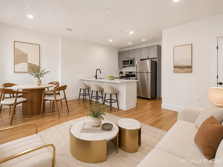 511A Monroe St #3 — Photo 2
