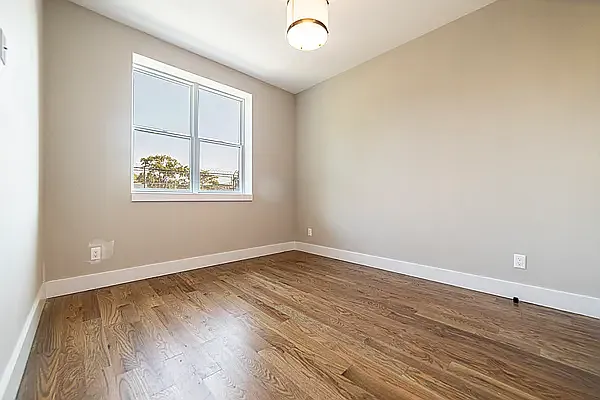 Rented by Friedman Mayer, LREB | media 6