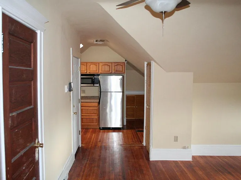 300 McGregor Ave #3 — Photo 12