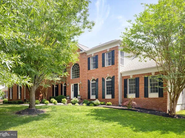 23284 Meadowvale Glen Ct, Sterling, VA 20166