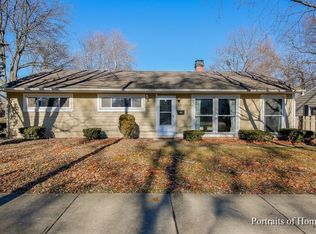 705 Dawes Ave, Wheaton, IL 60189