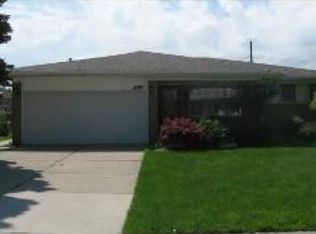 36759 Lodge Dr, Sterling Heights, MI 48312