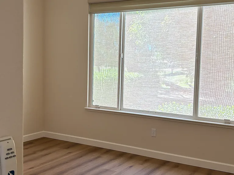 930 Suntan Ln — Photo 13