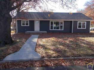 1538 Dover Rd, Emporia, KS 66801