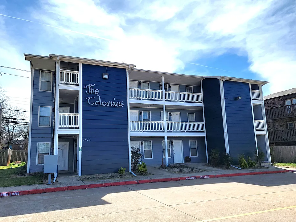 1820 NW 39th St
