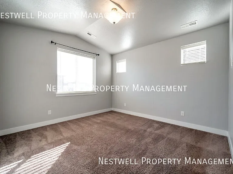 762 N 260 W #LL304 — Photo 12