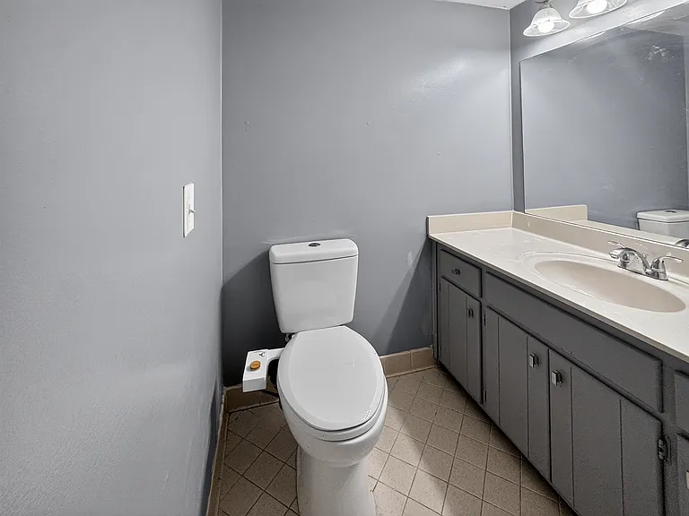 2325 Elliston Pl #408 — Photo 11