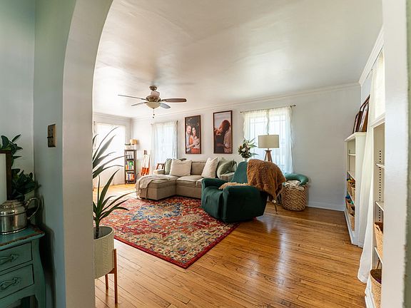 5th image of 308 N Rutland Ave