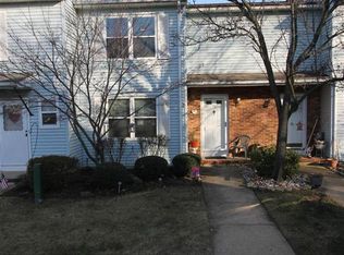 28 Dogwood Ct, Jamesburg, NJ 08831