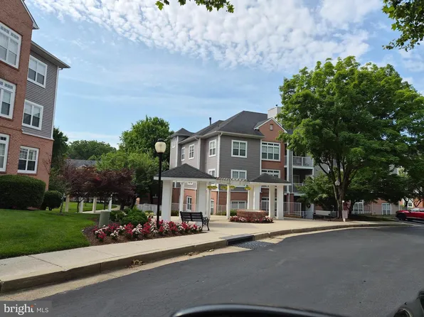 9219 Groffs Mill Dr, Owings Mills, MD 21117