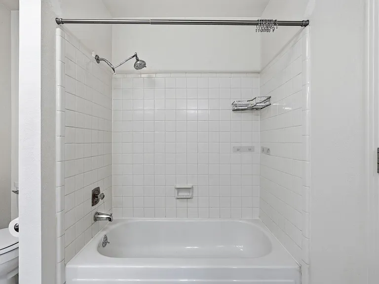 2920 N La Chiquita Ave — Photo 32